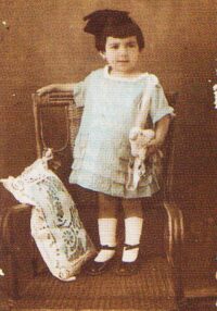 Gamma radiation treatment for the recovery of photographic materials